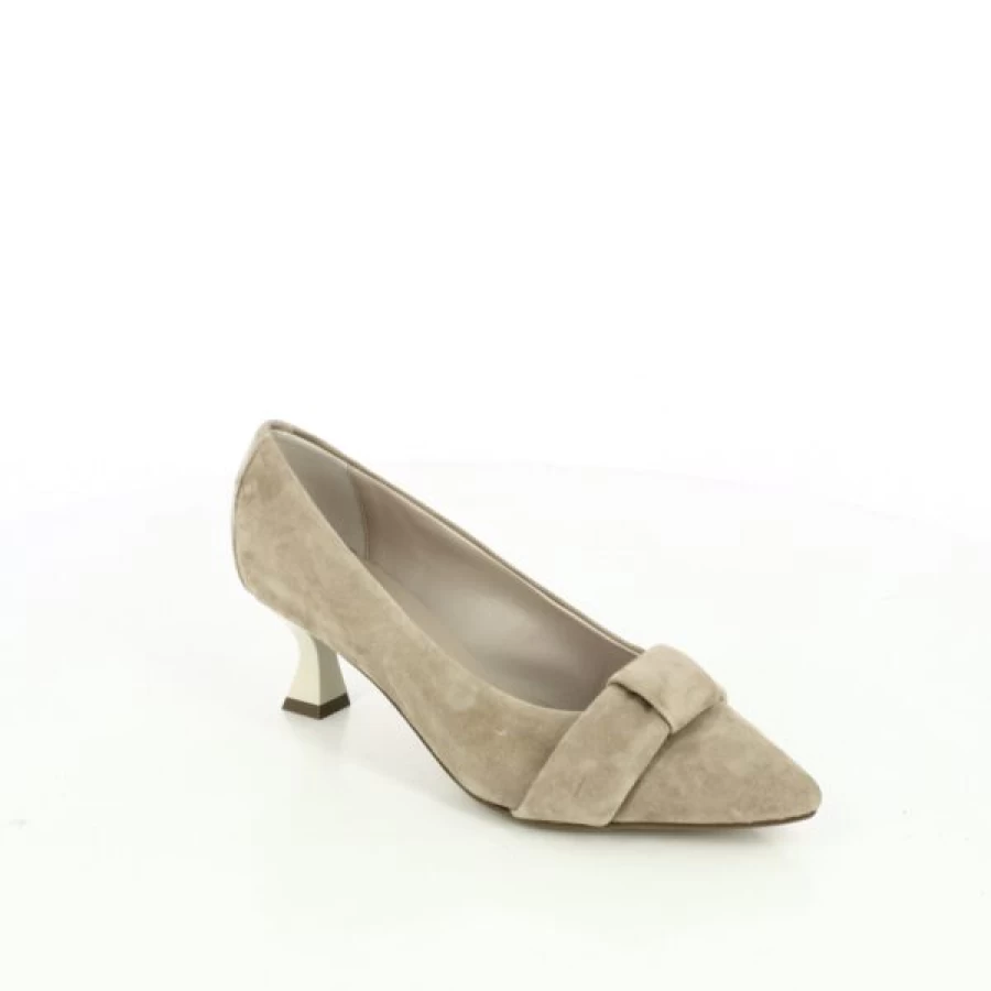 Kevin Women's Gioia Beige Pumps - Elegant Low Heel Dress Shoes for Comfort & Style