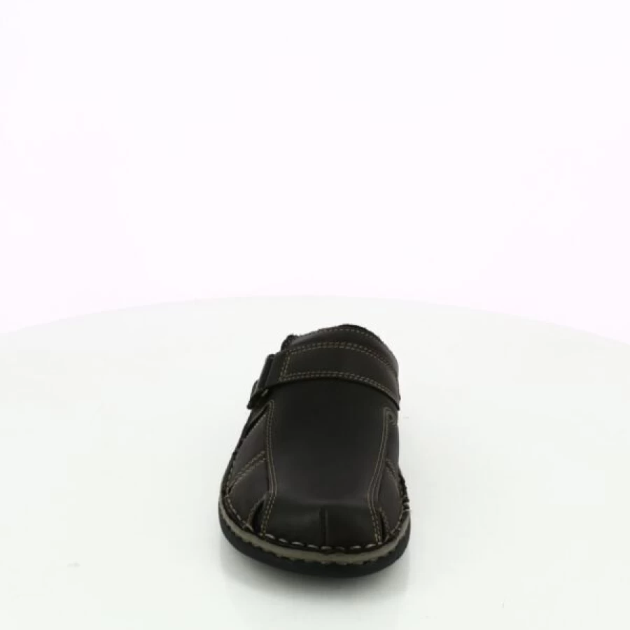 "Kevin Men's Brown Cypress Comfortable Slippers for Indoor and Outdoor Use"