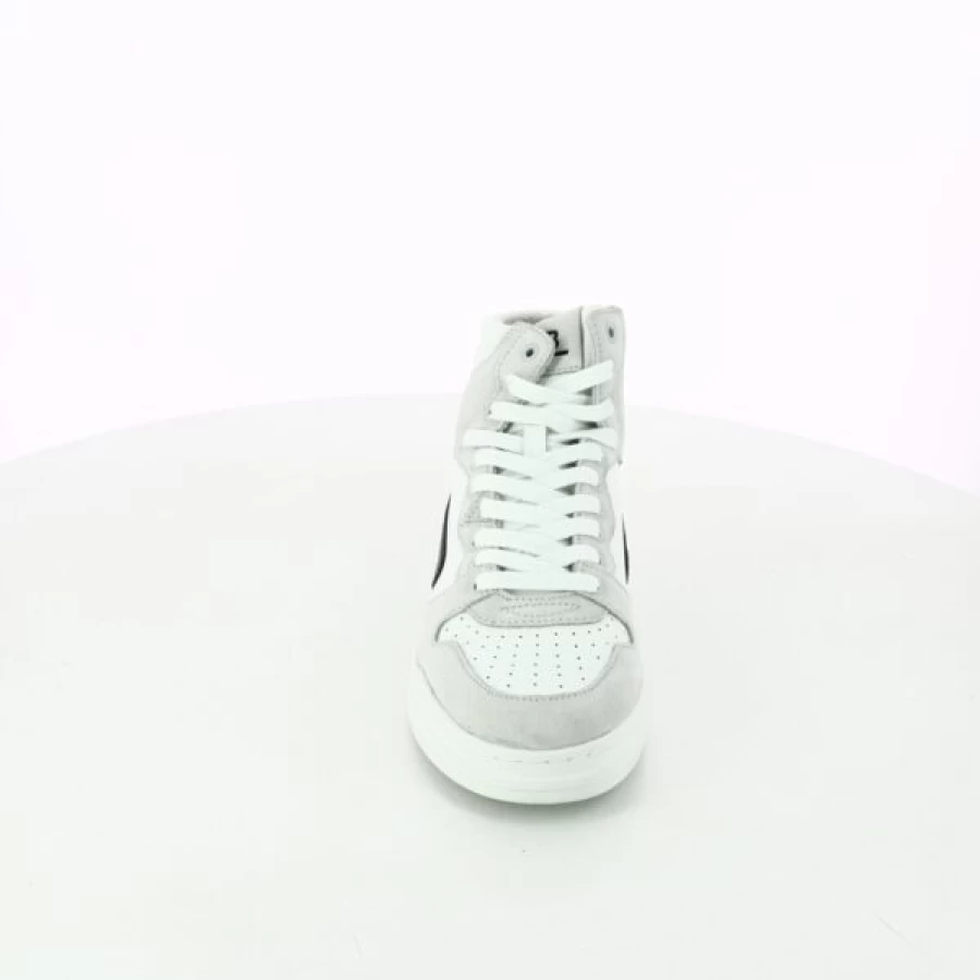 Kevin White Hub Sneakers - Lightweight Comfortable Casual Shoes for Men & Women