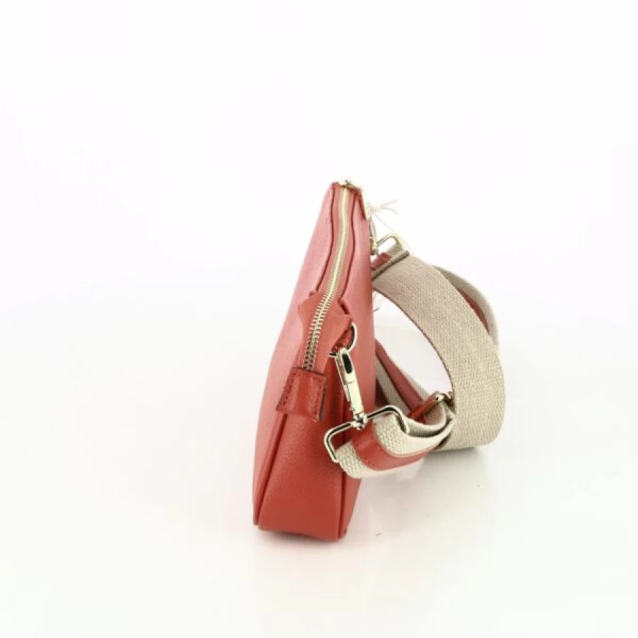 "Kevin Designer Handbags for Women - Stylish Red Point Purses & Fashionable Totes"