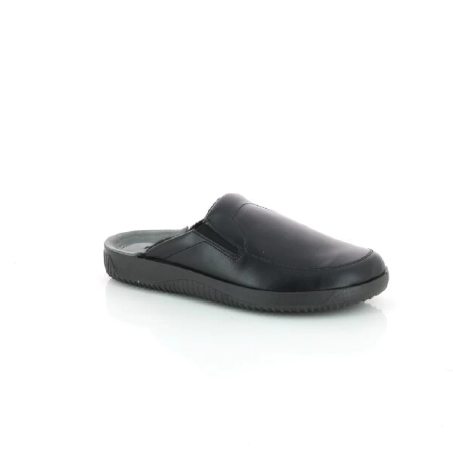 "Kevin Men's Red and Black Comfortable Slippers - Soft Indoor/Outdoor House Shoes"