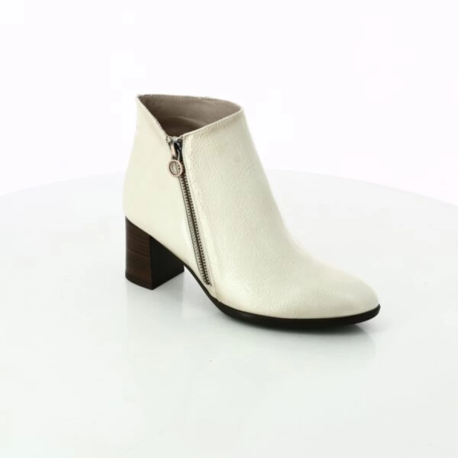 Kevin Women's Ankle Boots in Beige - Stylish Casual Leather Booties for Fall