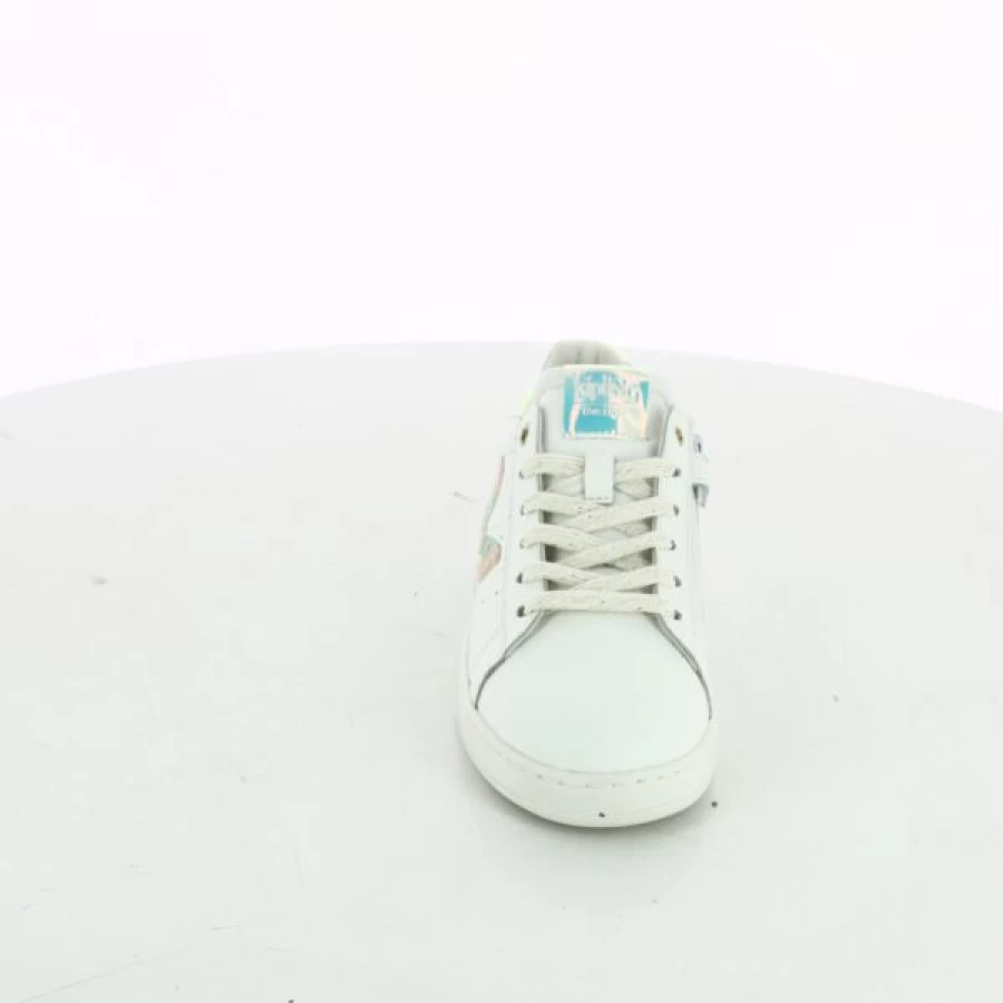 Kevin White Sneakers - Lightweight Comfortable Casual Shoes for Men & Women