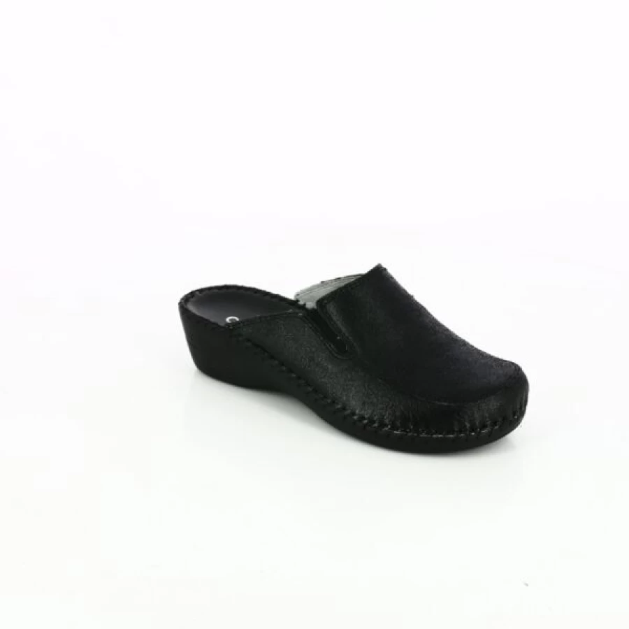 "Kevin Men's Black Cypress House Slippers - Comfortable Indoor Slides"