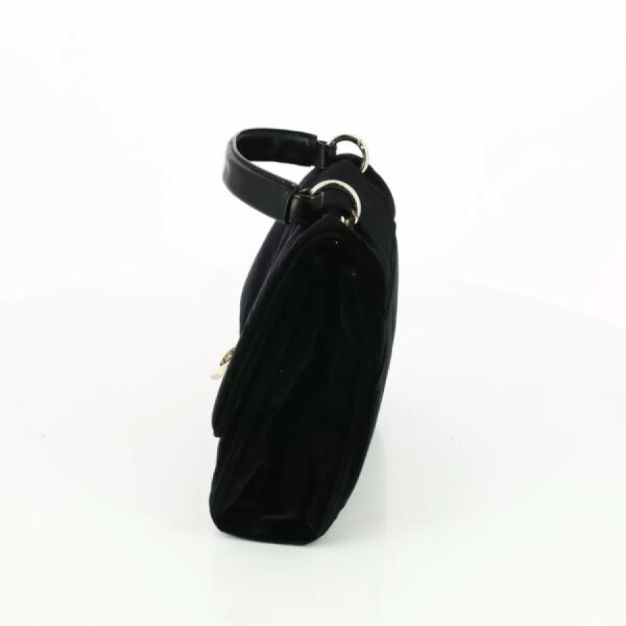 Kevin Black Leather Handbags for Women - Stylish Designer Purses & Totes