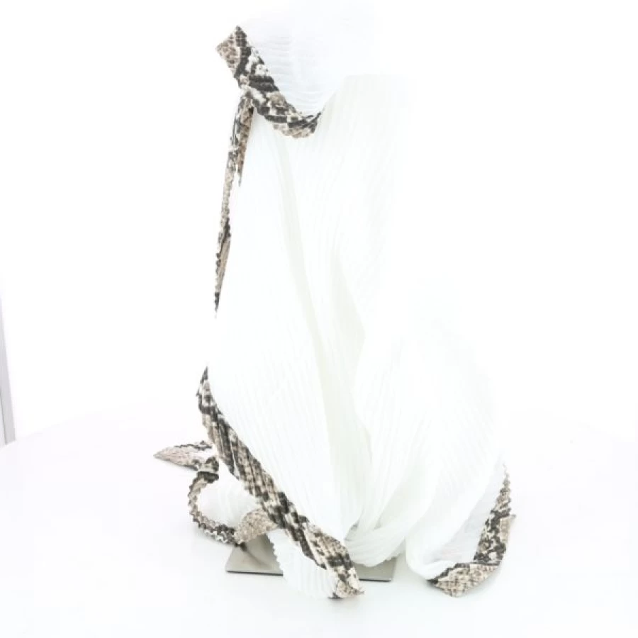 Kevin's Sweet C White Scarves – Luxurious Soft Winter Fashion Accessory