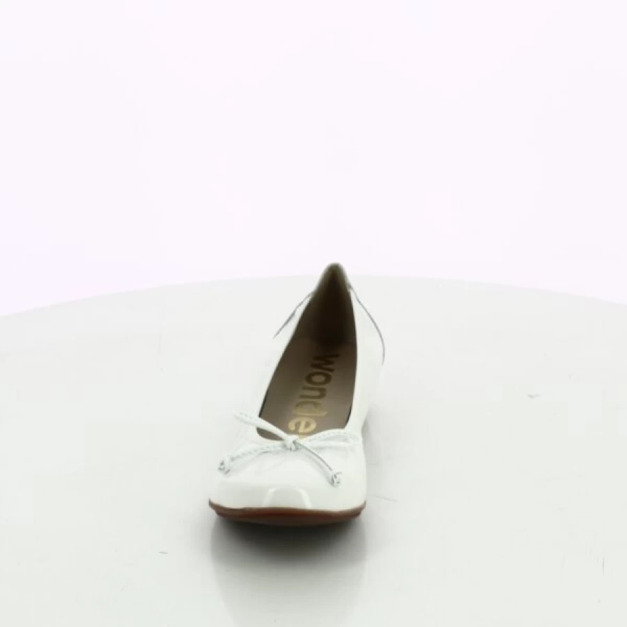 Kevin Women's White Ballerina Flats - Comfortable & Elegant Ballet Shoes