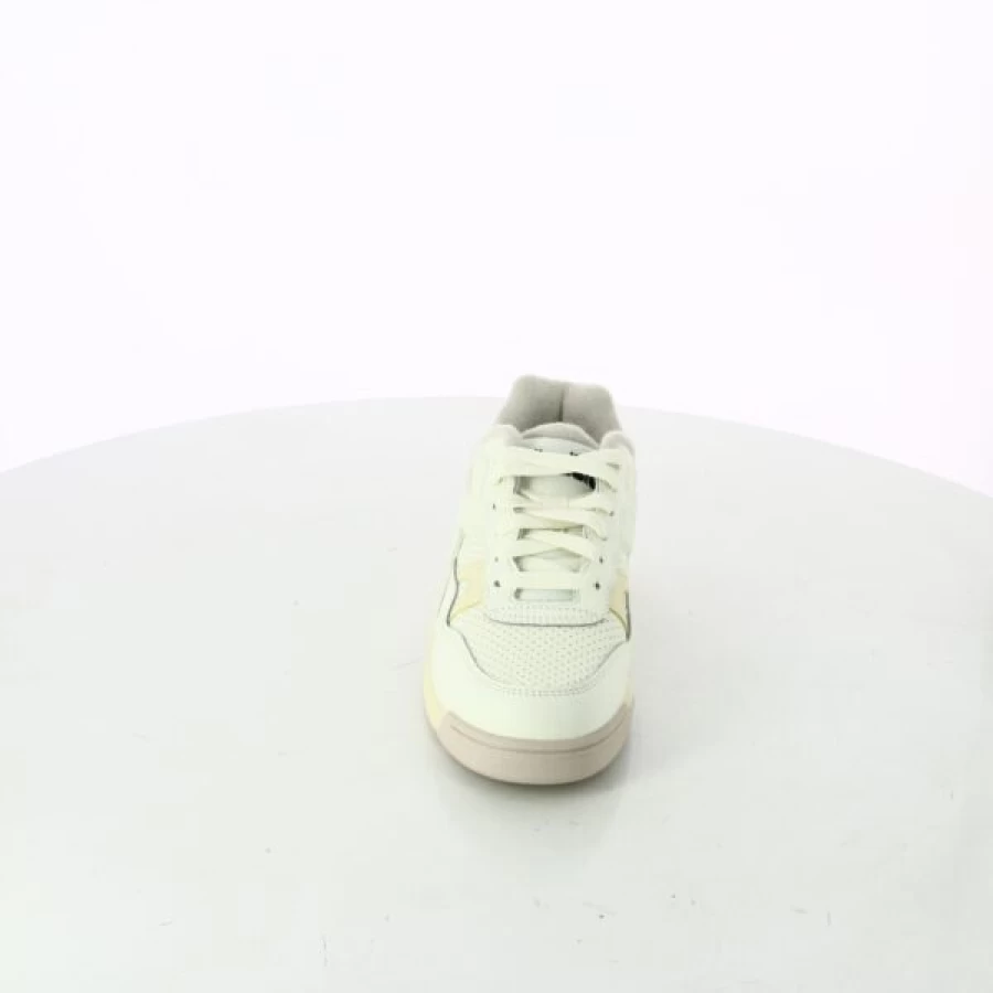 Kevin White Sneakers - Classic Casual Baskets for Men & Women