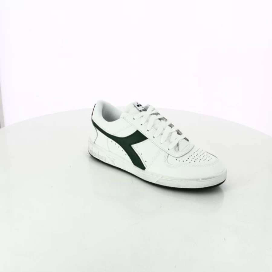 Kevin White Sneakers - Classic Casual Baskets for Men & Women