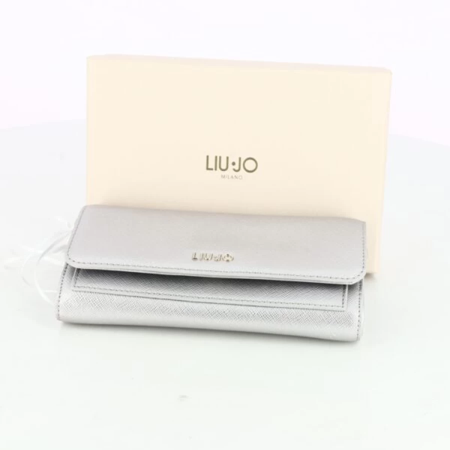 Kevin Silver Wallets for Men & Women | Stylish & Durable Designer Wallets