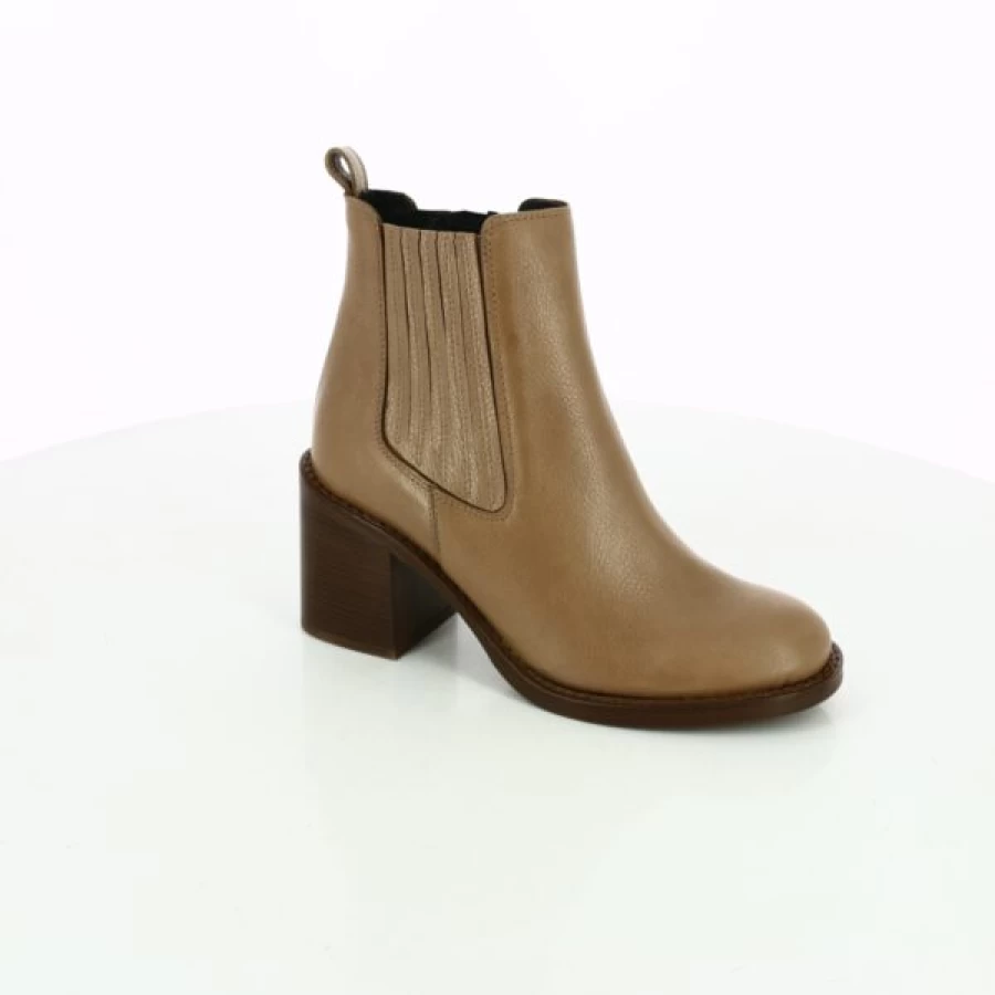 Kevin Cognac Leather Ankle Boots for Women - Stylish Zinda Design Comfortable Casual Booties