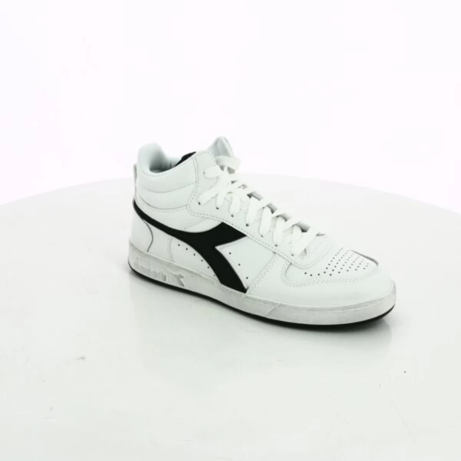 Kevin White Sneakers - Classic Casual Baskets for Men & Women