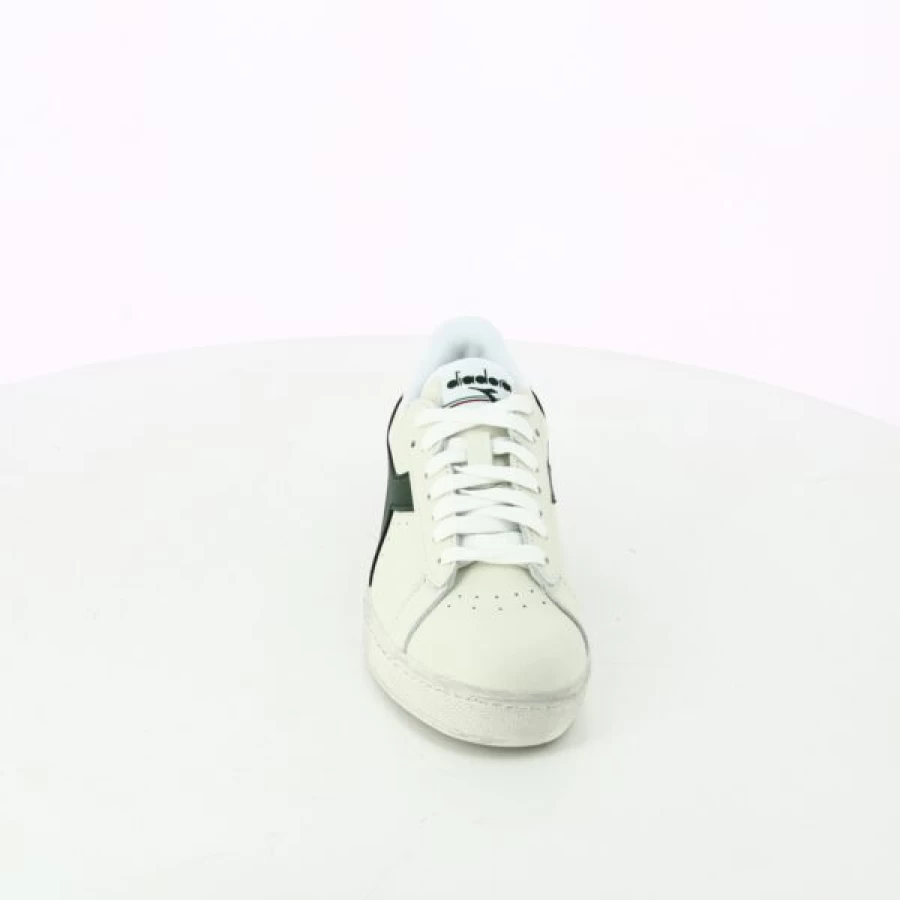 Kevin White Sneakers - Classic Casual Baskets for Men & Women