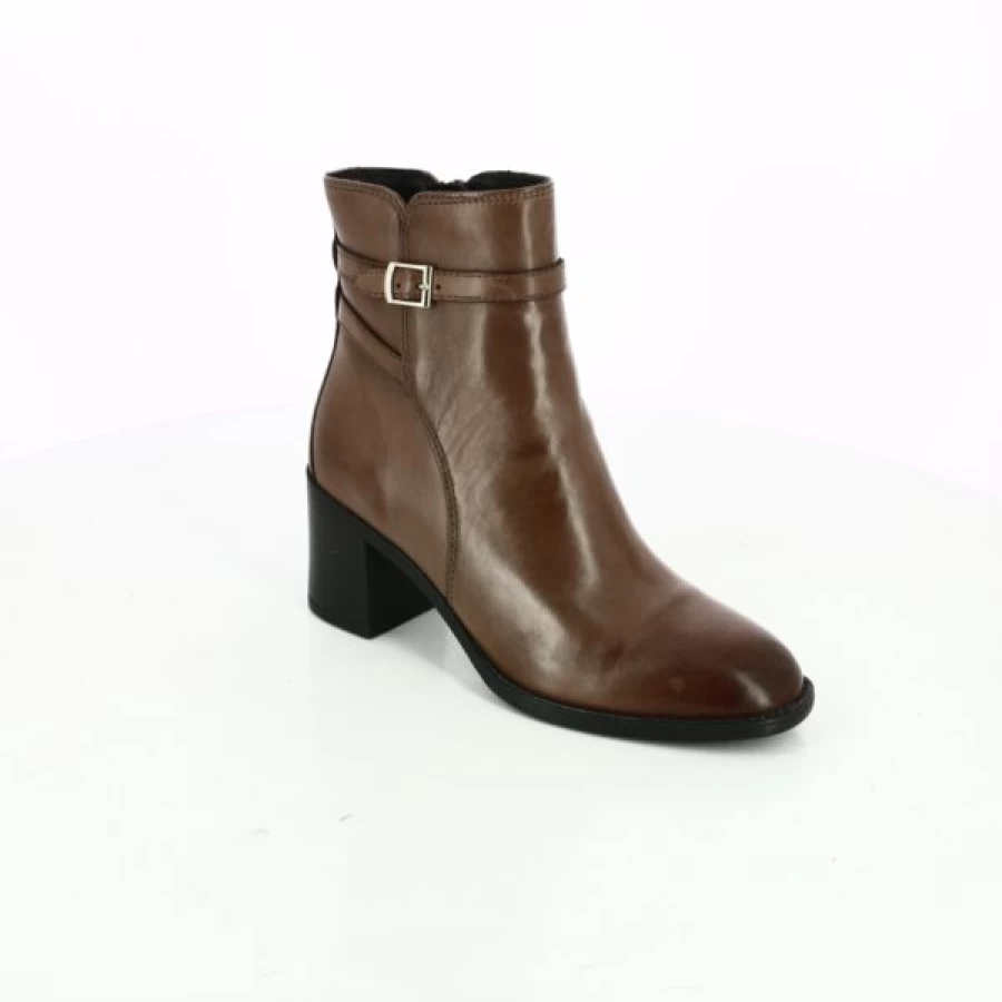 Kevin Women's Cognac Leather Cypres Ankle Boots - Stylish & Comfortable
