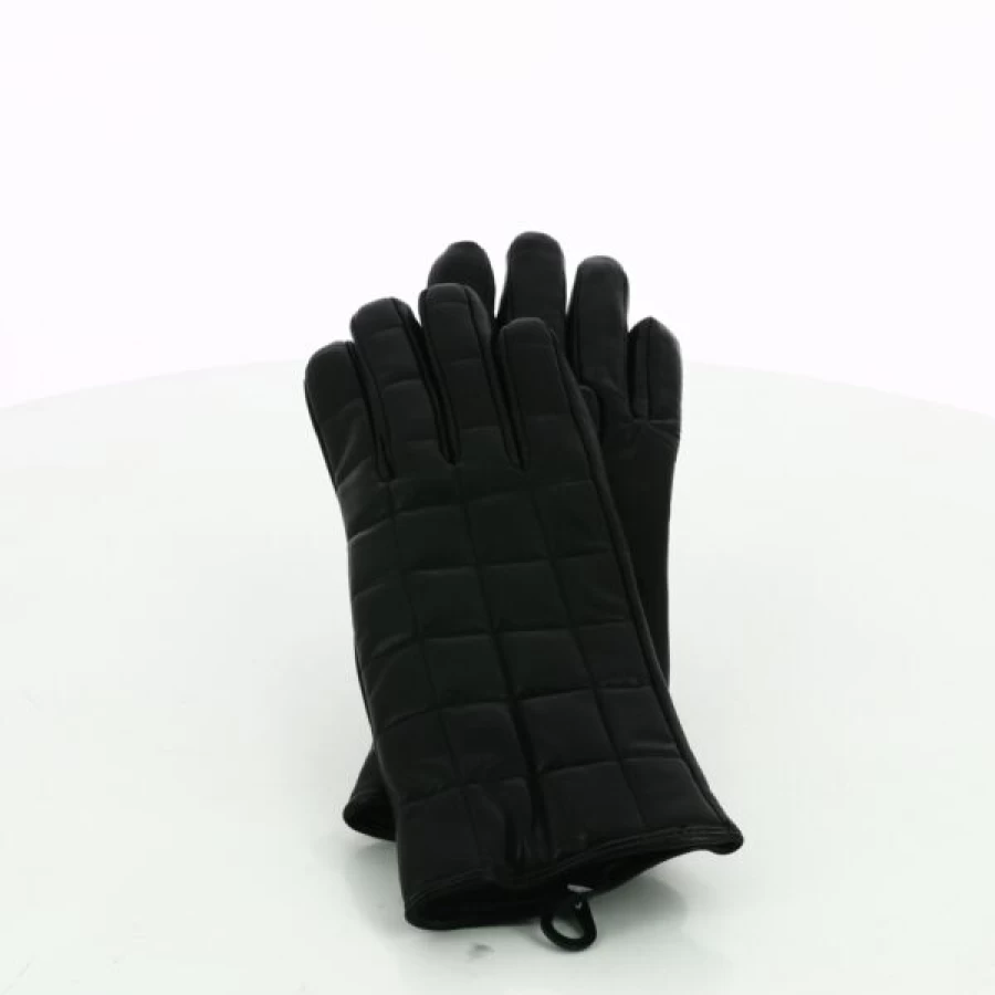 "Kevin Black Winter Gloves and Hats Set – Warm and Durable Cold Weather Accessories"