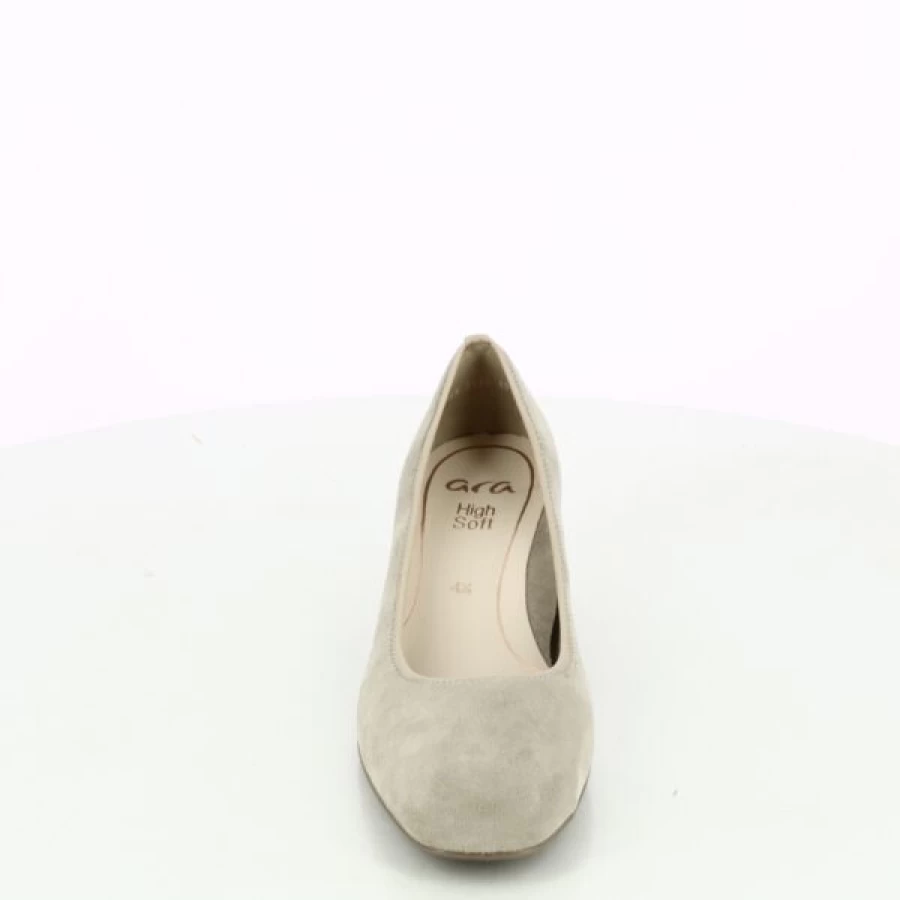 Kevin Ara Beige Pumps - Elegant Women's Heels for Comfort and Style