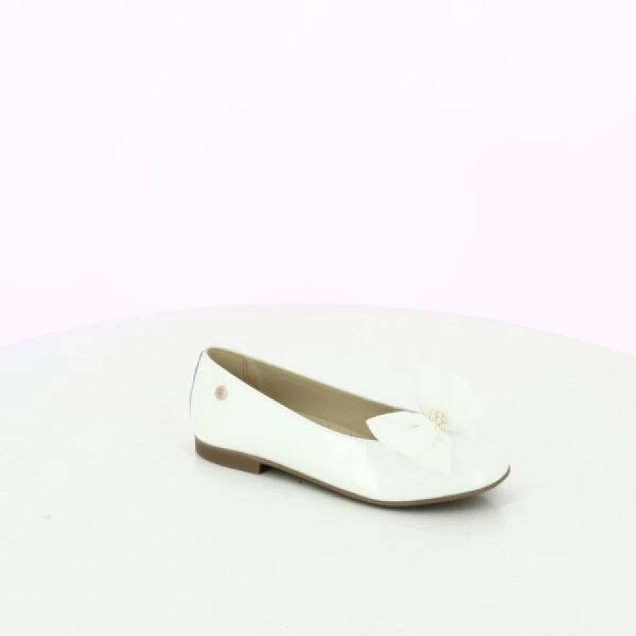 Kevin Women's White Ballerina Flats - Classic Comfortable Ballet Shoes